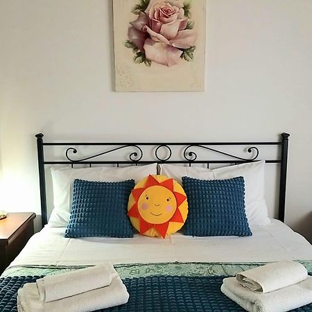 Amico Del Sole Bed and Breakfast Rom Eksteriør billede